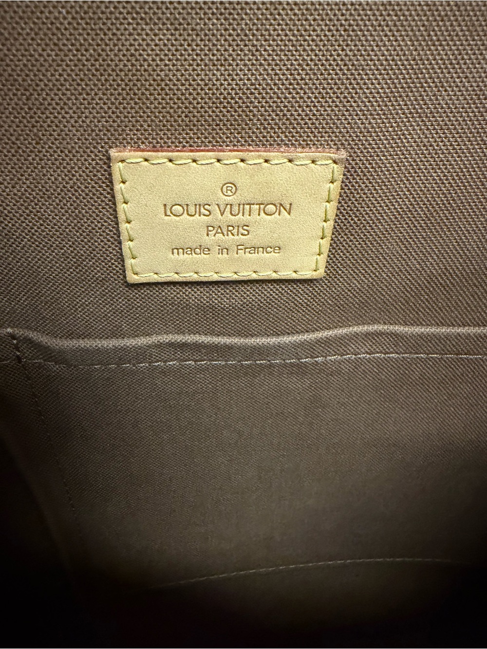 Louis Vuitton Bosphore Messenger PM - Picture 4 of 12